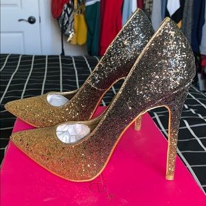 Pumps from Shoedazzle